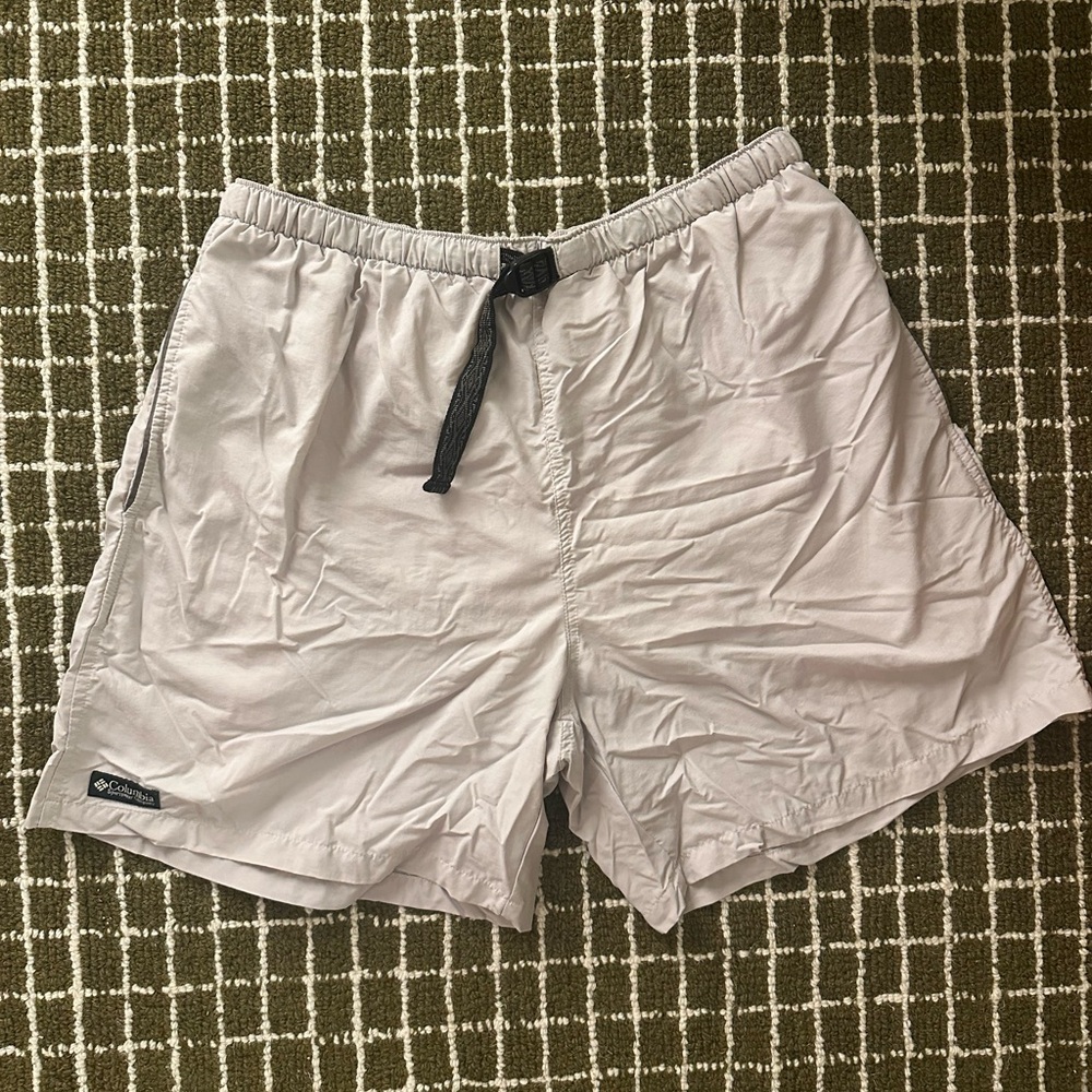 Columbia Men's Gray Shorts